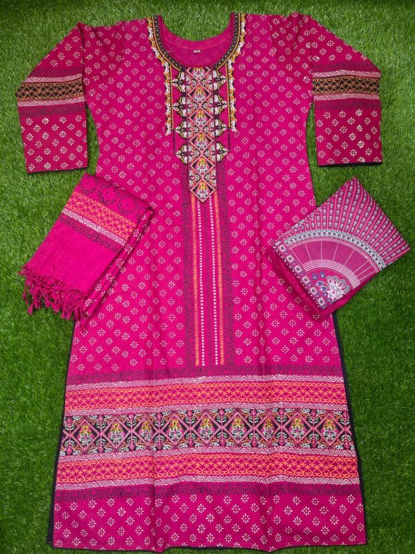 ladies three pice